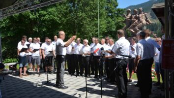 Podpeca O pravih junakinjah in junakih, ki so se tako ali drugače uprli nacifašizmu, o partizanskem boju, ki ga je organizirala OF, o členu 7 Avstrijske državne pogodbe, ki je […]