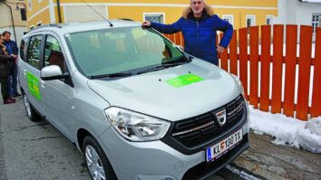 Borovlje Boroveljsko dobrodelno društvo REGIOservis hoče potnike Regio taksija v bodoče prevažati z električnim taksijem. Boroveljsko dobrodelno društvo REGIOservis je vložilo pri Klimatski in energetski modelni regiji Carnica Rož poseben […]
