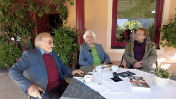 S tremi videoposnetki dunajski prosvetarji nadaljujejo svoj spored tudi po spletu: Vsebinsko pomeni ta lok prireditev zanimiv sprehod skozi tri stoletja na primeru delovanja in zaslug pomembnih osebnosti. Tematsko so […]