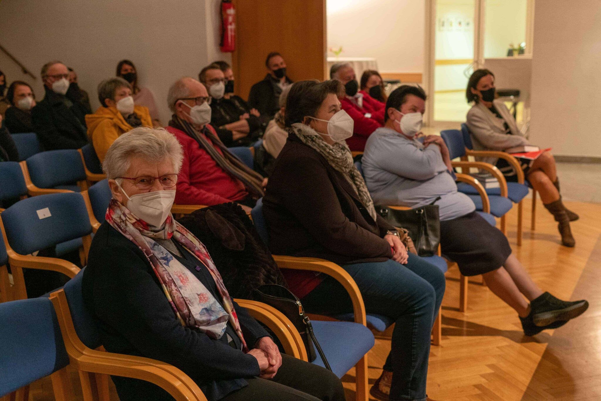 Celovec: Začetek konference »manjšinska politika...«