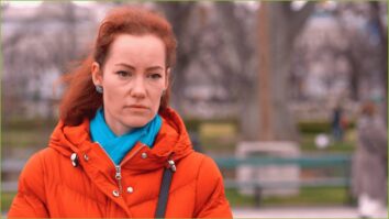 Julia Ostroverkhova se je rodila v Donecku, Ukrajini. Študirala in delala je kot tolmačica. Sodelovala je z avstrijskim dirigentom, nato se je odločila za študij projektnega menedžmenta na glasbeni univerzi [&hellip;]