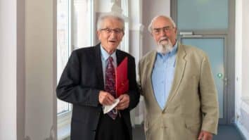 Po Prešernovi nagradi, ki jo je pisatelj Florian Lipuš v Ljubljani prejel leta 2004 in avstrijski Veliki državni nagradi za literaturo v letu 2018 je v ponedeljek, 11. julija koroški […]