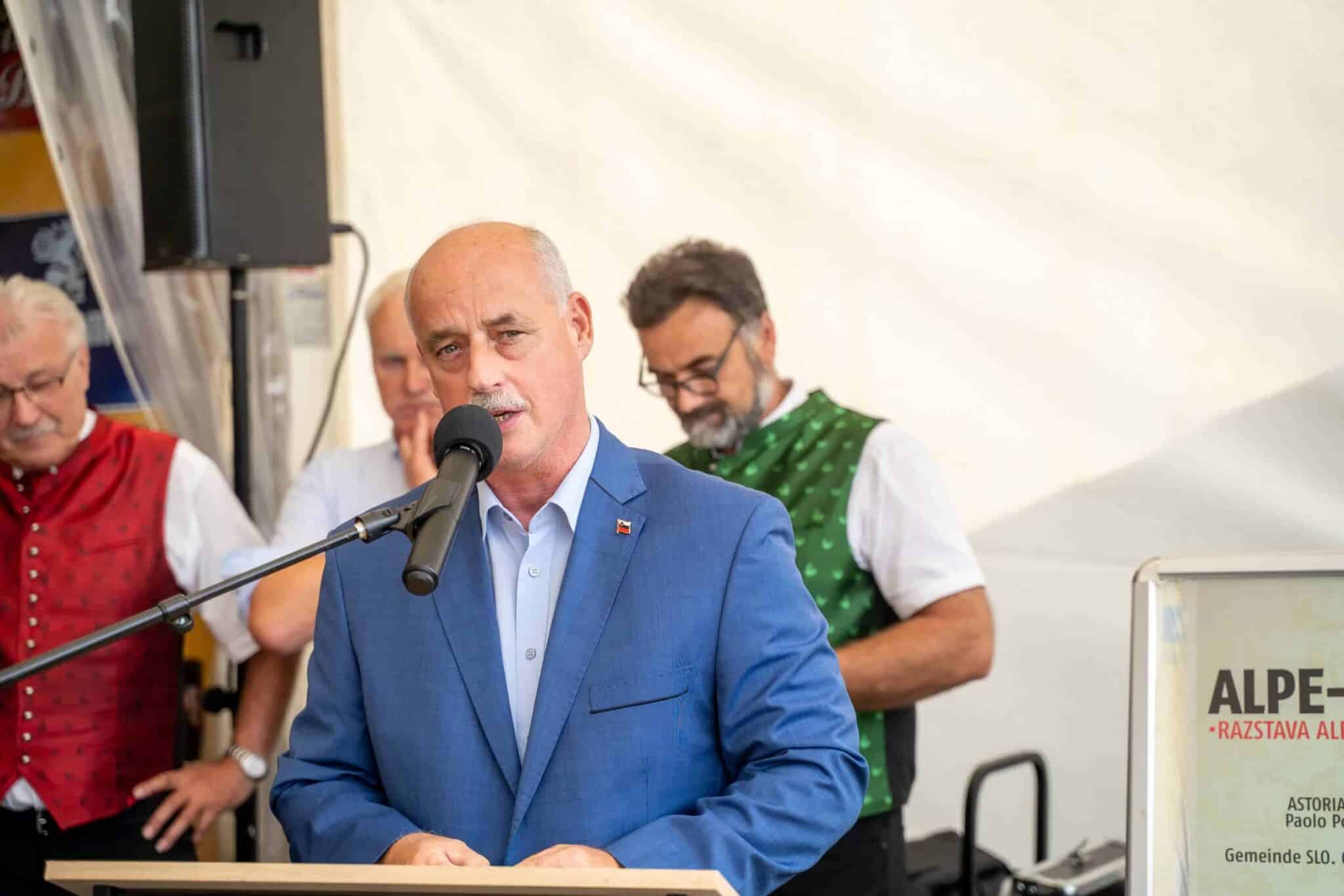 Celodnevna turna smuka na Peco