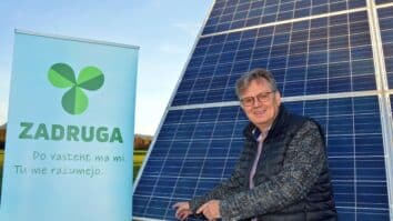 Zadruga želi preko množičnega financiranja (crowdfunding) kupiti fotovoltaični sistem (moč 150 kWp) za poslovalnico v Dobrli vasi. Denar so začeli zbirati 16. novembra in ga bodo še do 18. januarja, […]