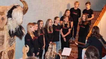 V Stari pošti je v soboto, 3., in v nedeljo, 4. decembra potekala adventna tržnica z bogatim kulturnim programom. V soboto so bile na sporedu otroške delavnice, lutkovna predstava, nastop […]