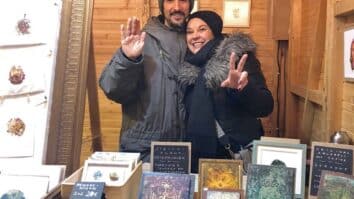 Od 1. do 12. decembra je Mirko Malle prvič razstavljal in prodajal svoje umetnine na adventnem trgu »Art Advent« na dunajskem Karlsplatzu, kjer številni umetniki in ustvarjalci razstavljajo svojo umetniško […]