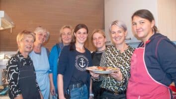 Pod geslom »Govedina/Essigfleisch« so kmetje Interesne skupnosti selskih kmetov (ISSK) vabili v petek 20. oktobra na večer, kjer so postregli z mesno solato, ki ji po domače rečemo »esihflajš«. Kljub […]