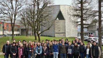 4. marca 2024 so se osmošolke in osmošolci Slovenske gimnazije v spremstvu profesorjev Nika Ottowitza in Christiana Uraka že sedemindvajsetič udeležili naravoslovne ekskurzije v Slovenijo. Prva postaja je bila v […]