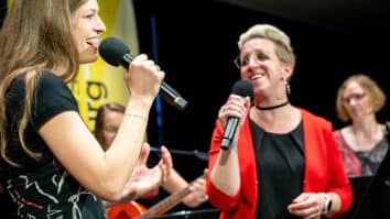 V Možberku so v sredo, 5. junija, odprli serijo prireditev kulturni tandem, ki nadomešča kulturni teden dežele Koroške, kot prvi občini pa se povezujeta Možberk in Železna Kapla-Bela.