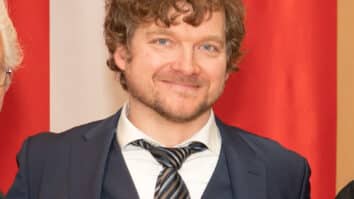 V oddaji »Zajtrk s profilom« slovenskega sporeda ORF gostimo tokrat Christiana Uraka, profesorja fizike in verouka na Zvezni gimnaziji in zvezni realni gimnaziji za Slovence v Celovcu, ki poučuje tudi […]