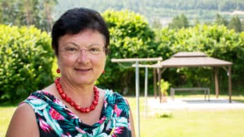 Leta 1963 rojena Marija Perne je na Višji šoli za gospodarske poklice v Šentpetru poučevala slovenščino, psihologijo,  filozofijo in verouk. Z letošnjim šolskim letom je zaključila službovanje, upokojila se bo […]
