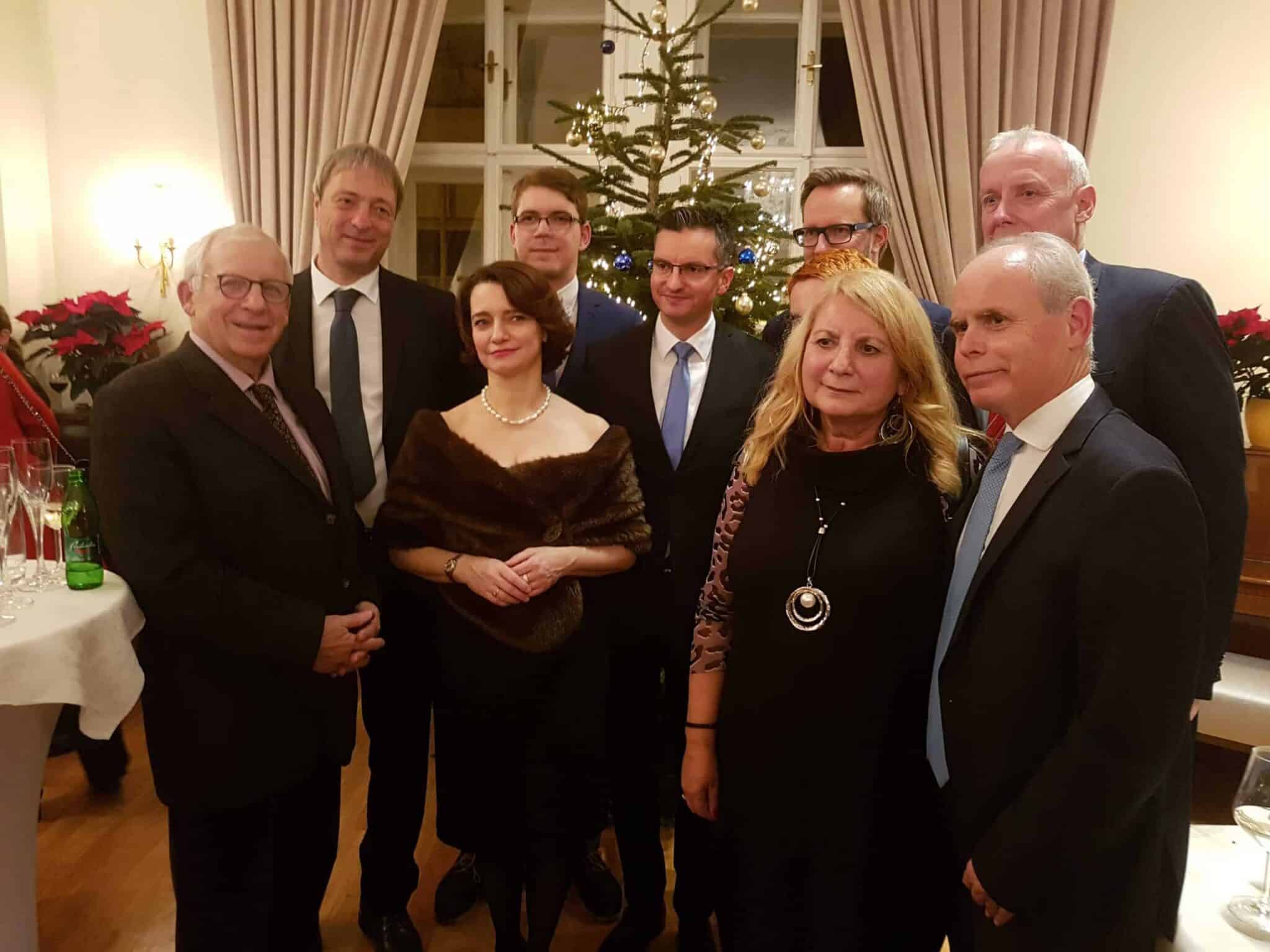 Dunaj Prvi teden decembra je novi slovenski premier Marjan Šarec na prvi dvostranski obisk v katero od slovenskih sosed odpotoval v Avstrijo. Na Dunaju se je na delovnem obisku sestal […]