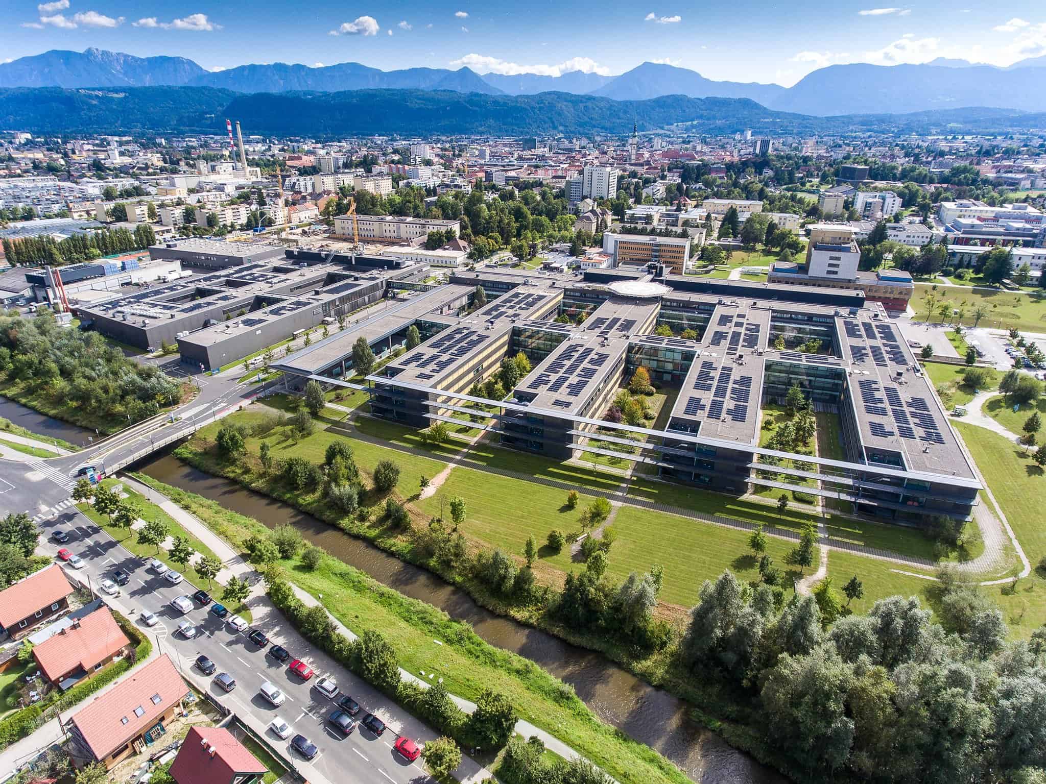 Celovec Prvič nad 6000 novih okužb s koronavirusom v Avstriji smo beležili to sredo in trenutno še ne kaže, da bodo številke šle navzdol. Iz Češke sporočajo, da je že […]