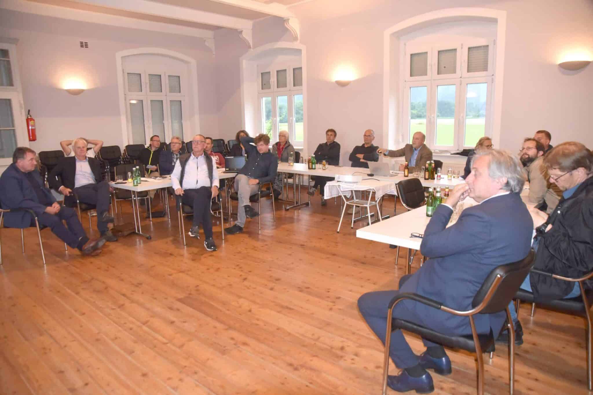 Trata V nedeljo, 28. februarja 2021, bodo na Koroškem volitve v občinske svete. Nastopile bodo seveda tudi številne samostojne slovenske občinske liste.  V četrtek, 25. junija 2020, je pri Cingelcu […]