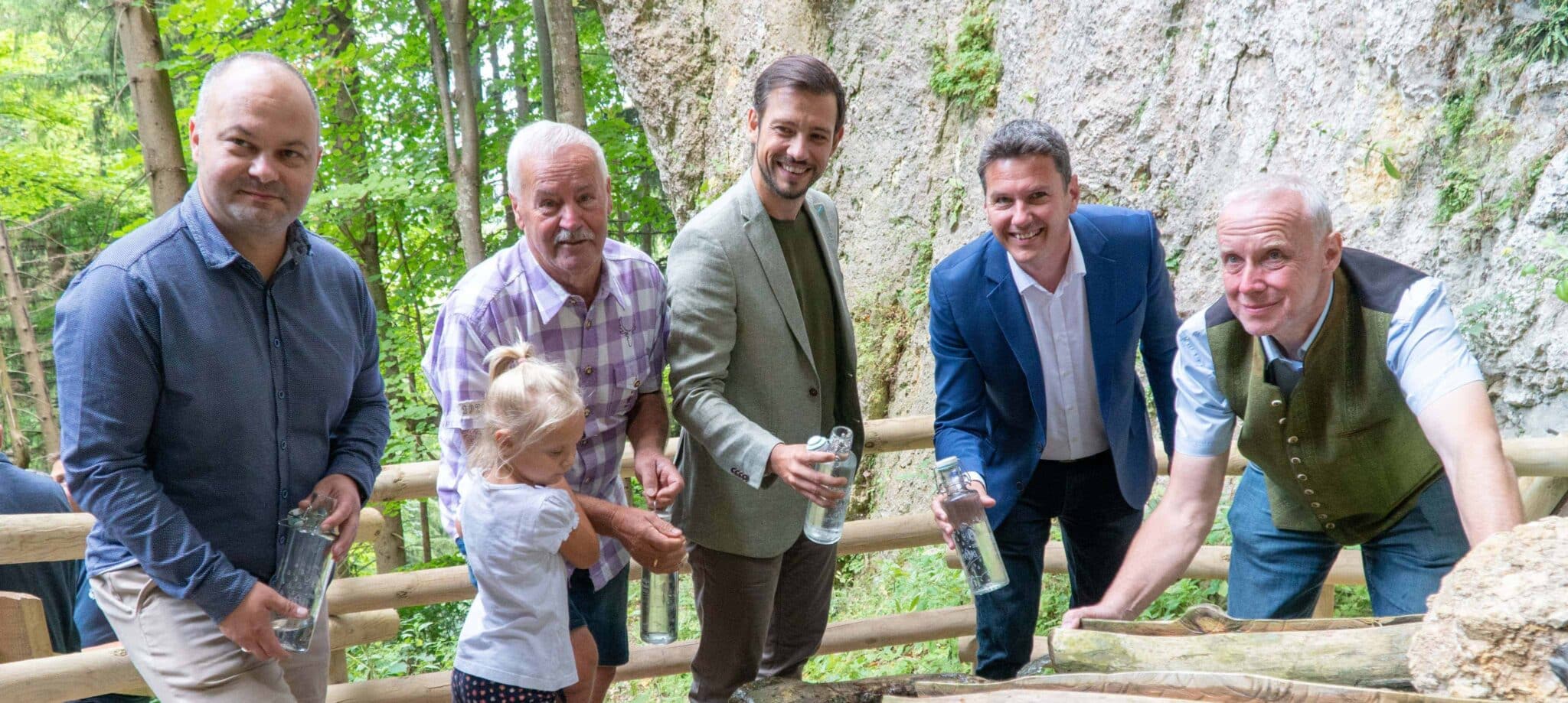 Ta torek je globaški župan Bernard Sadovnik vabil na uradno otvoritev Rozalske votline na Hemi. Od leta 2014 votlina in kapelica zaradi nevarnosti padajočega kamenja nista bili več dostopni. Sicer […]