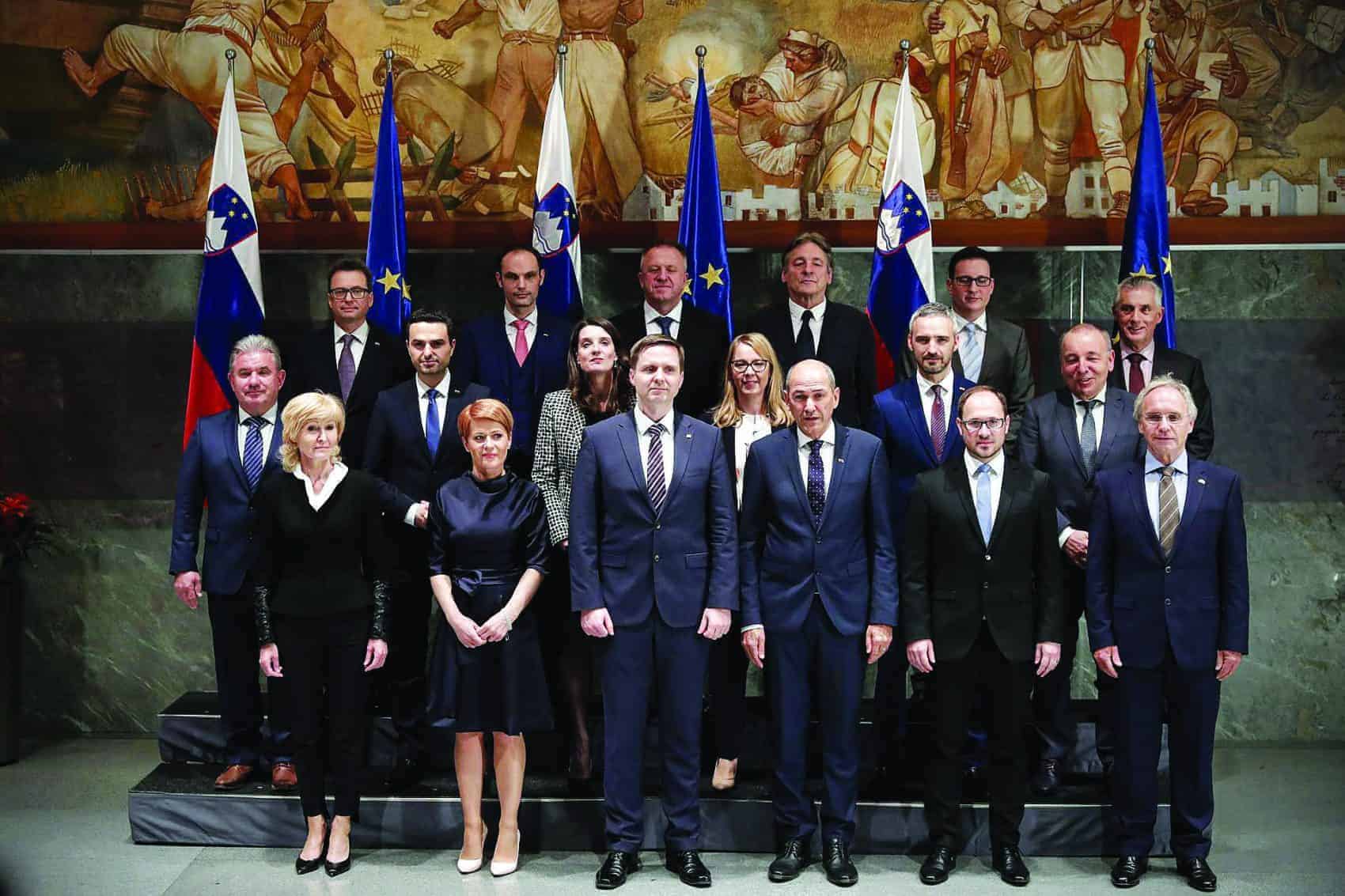 Ljubljana Minuli petek zvečer je slovenski državni zbor z 52 glasovi za in 31 proti potrdil ministrsko ekipo nove vlade, ki jo bo vodil predsednik SDS Janez Janša. S tem […]