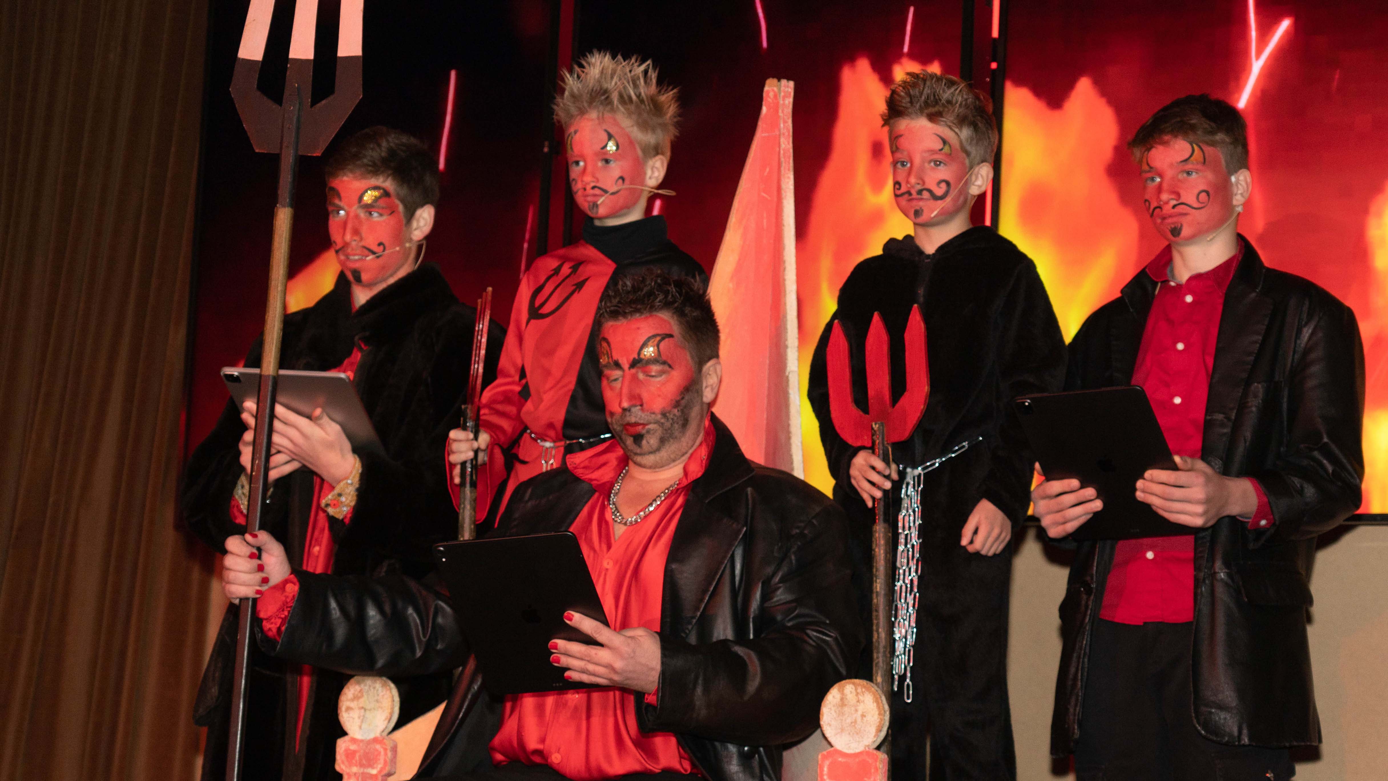 Miklavževanje: Opereta »Miklavž prihaja«