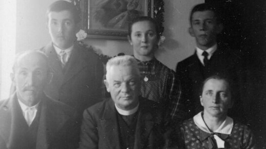 Taborišče je v spominu ohranjeno kot taborišče Žrelec. Med temi družinami so bili tako veliki posestniki kot tudi »le« zakupniki, družine, ki so se močno zavzemale za slovenščino, pa tudi […]