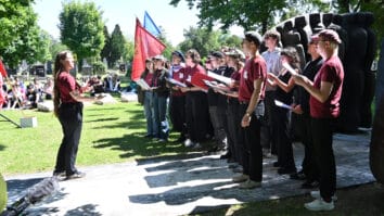 Spominsko svečanost sta priredila dunajski Klub slovenskih študentk in študentov ter dunajska Zveza bivših kacetnikov/KZ-Verband, sodelovale pa so številne antifašistično in svobodoljubno usmerjene organizacije in pobude civilne družbe, tako tudi [&hellip;]