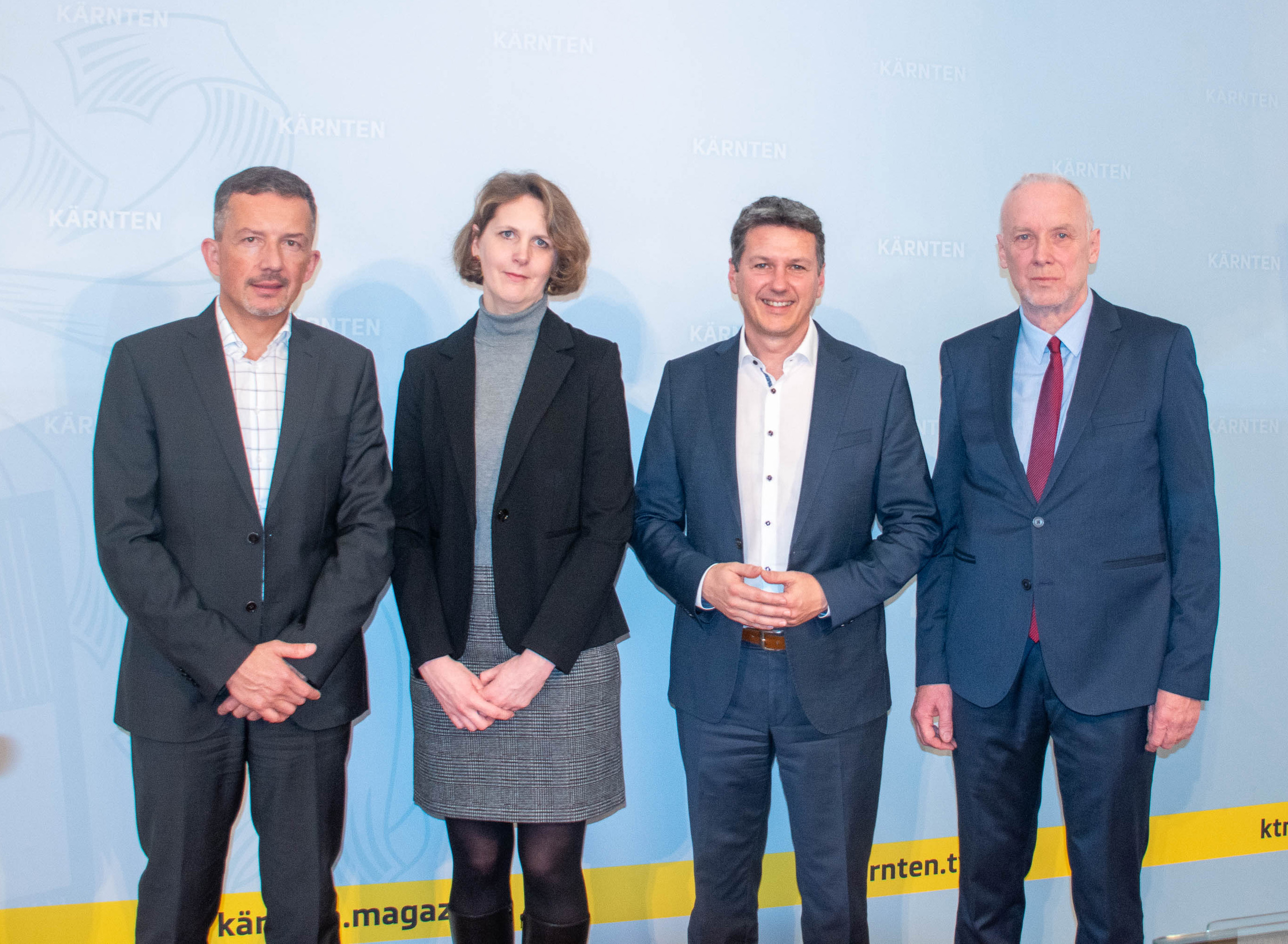 V četrtek, 22. februarja so na tiskovni konferenci na Uradu koroške deželne vlade predstavili projekt dvojezičnih spletnih obrazcev za vse koroške občine. Projekt v skupni vrednosti 34.400 € je pred […]