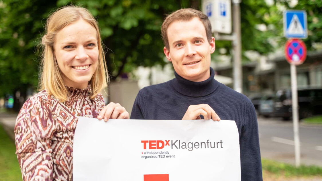 Letošnje geslo prireditve TEDxKlagenfurt je Unique Perspectives. Konferenca v ospredje postavlja pogled z različnih zornih kotov, napredek in spodbujanje novih idej. Osrednje vodilo TEDxKlagenfurt ostaja širjenje svežih zamisli in ponujanje […]