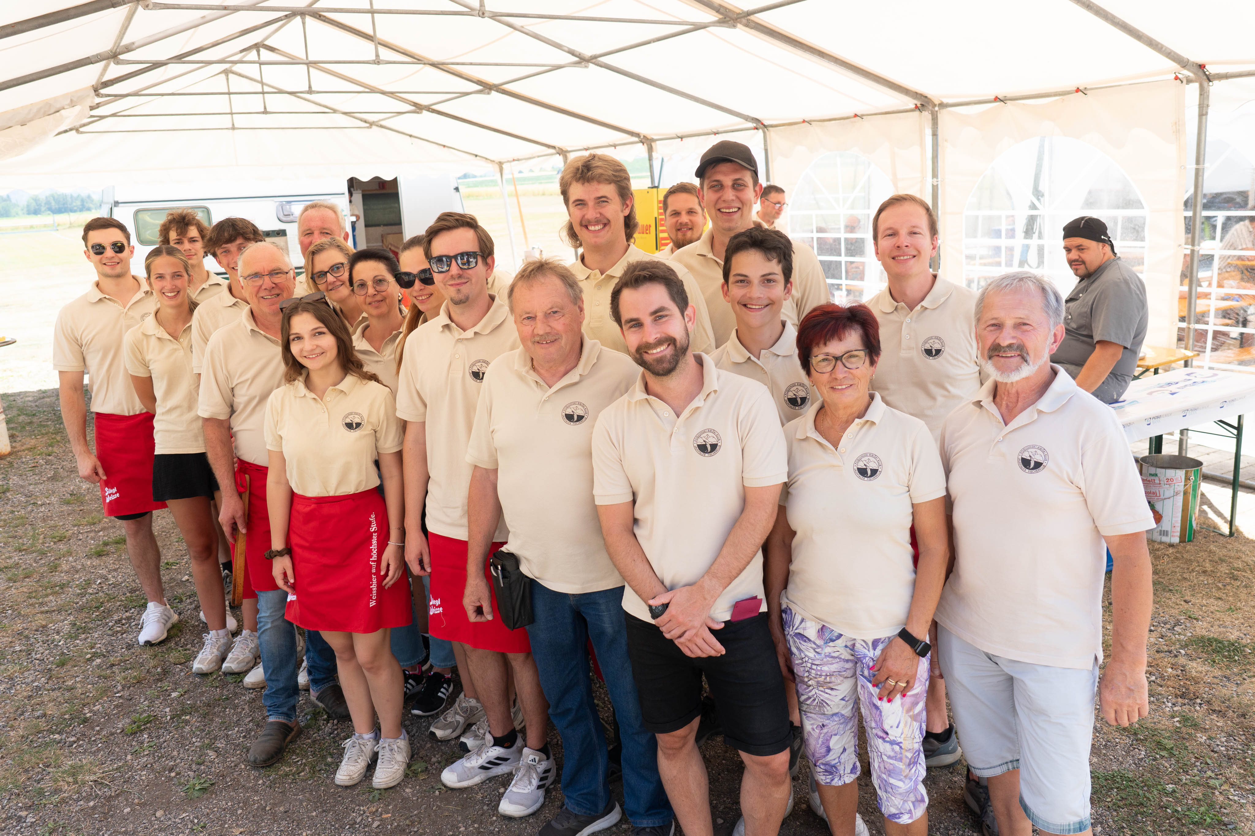 Tudi letos je vonj sveže pri­pravljenih rib pri športnem igrišču v Rikarji vasi privabil okoli 400 ljudi na tradicionalni ribiški piknik, ki ga vsako leto pripravi Ribiški klub Podjuna s […]