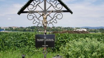 2. avgust je evropski dan spomina na holokavst nad Romi in Sinti. Na ta dan se spominjamo žrtev genocida nad pripadniki teh skupnosti v času nacizma, zlasti množičnega umora približno [&hellip;]