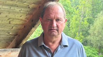 Pred tem se je izučil za preciznega mehanika pri firmi Wild v Velikovcu. Nogomet je začel igrati kot otrok. »Mi smo vedno igrali na travi. Čevlje smo postavili za gole [&hellip;]