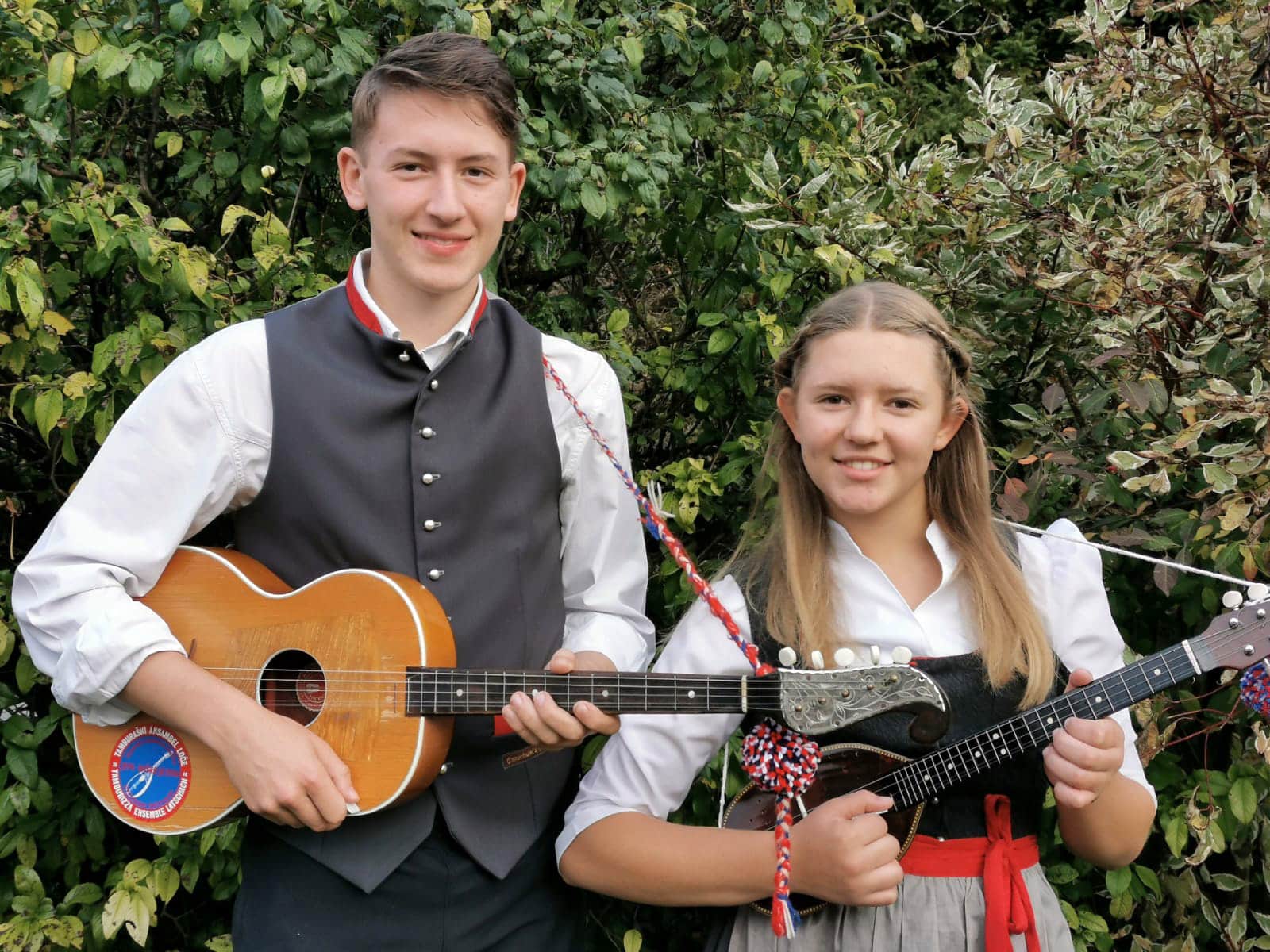 Sv. maša s tamburaši iz Loč