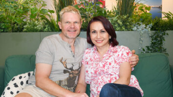 Sprva je Ciril Hudl živel v Sydneyu, nato sta se z ženo preselila v turistični biser Queensland, ki je znan po tropskem podnebju, ciklonih, deževnem gozdu in bogati flori in [&hellip;]