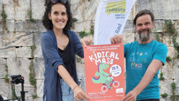 Junija 2021 je na pobudo Anneliese Fuchs in Lise Wolf v Celovcu zaživela kolesarska akcija »Kidical Mass«, ki se od tedaj v Celovcu odvija dvakrat letno. Gre za skupno vožnjo [&hellip;]