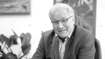 Rojen je bil 28. decembra 1951 v Vogrčah. Pri podjetju Buchbauer v Dobrli vasi se je izučil za električarja. Sprva je bil zaposlen v pliberškem podjetju Elektro Enzi, nato pri […]