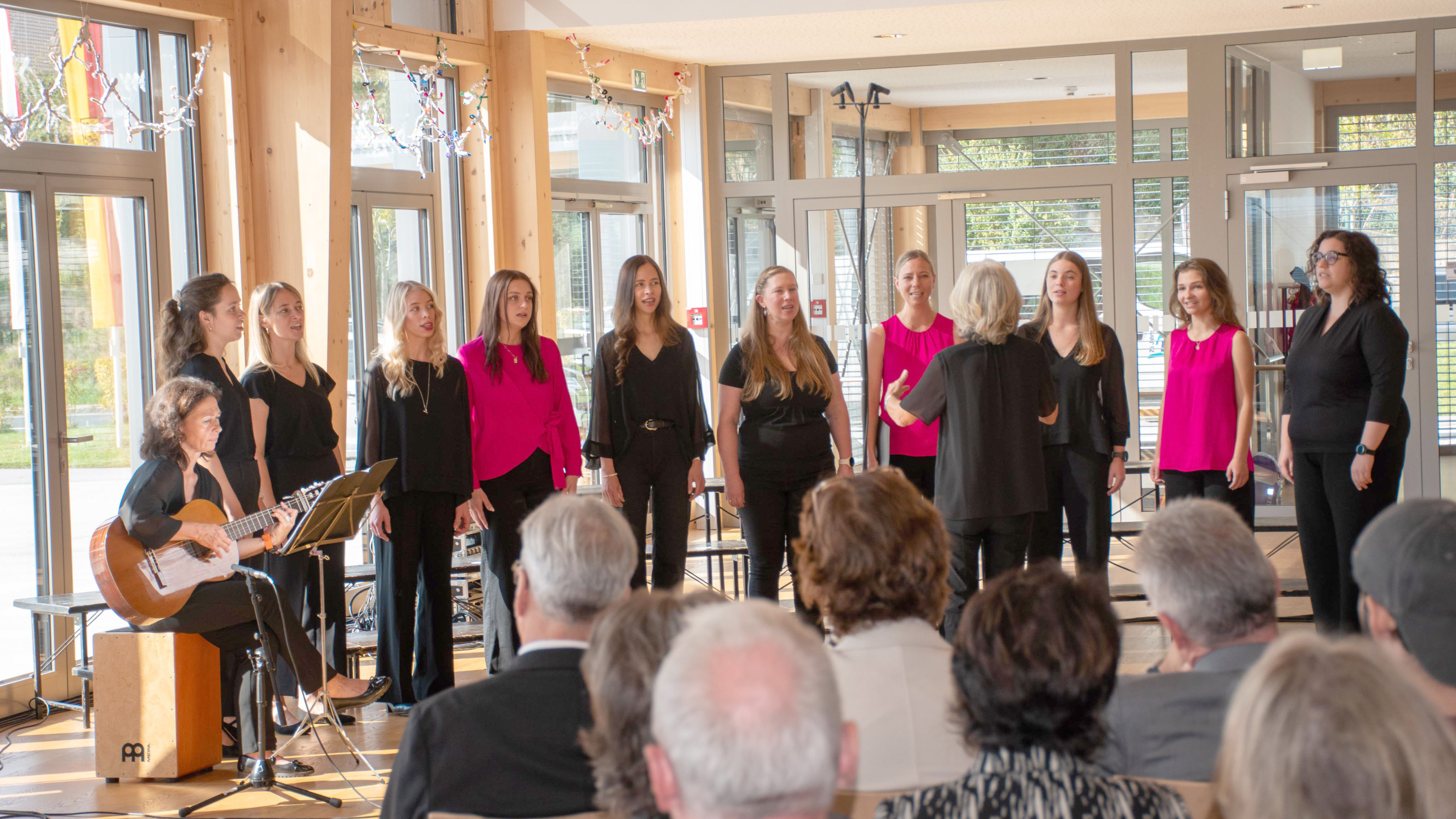 S kulturnim programom, ki so ga povečini oblikovale lutkarske in pevske skupine SPD Danica, a tudi glasbeniki iz občine Štalenska gora, se je v Izobraževalnem centru Štalenska gora začel Kulturni [&hellip;]