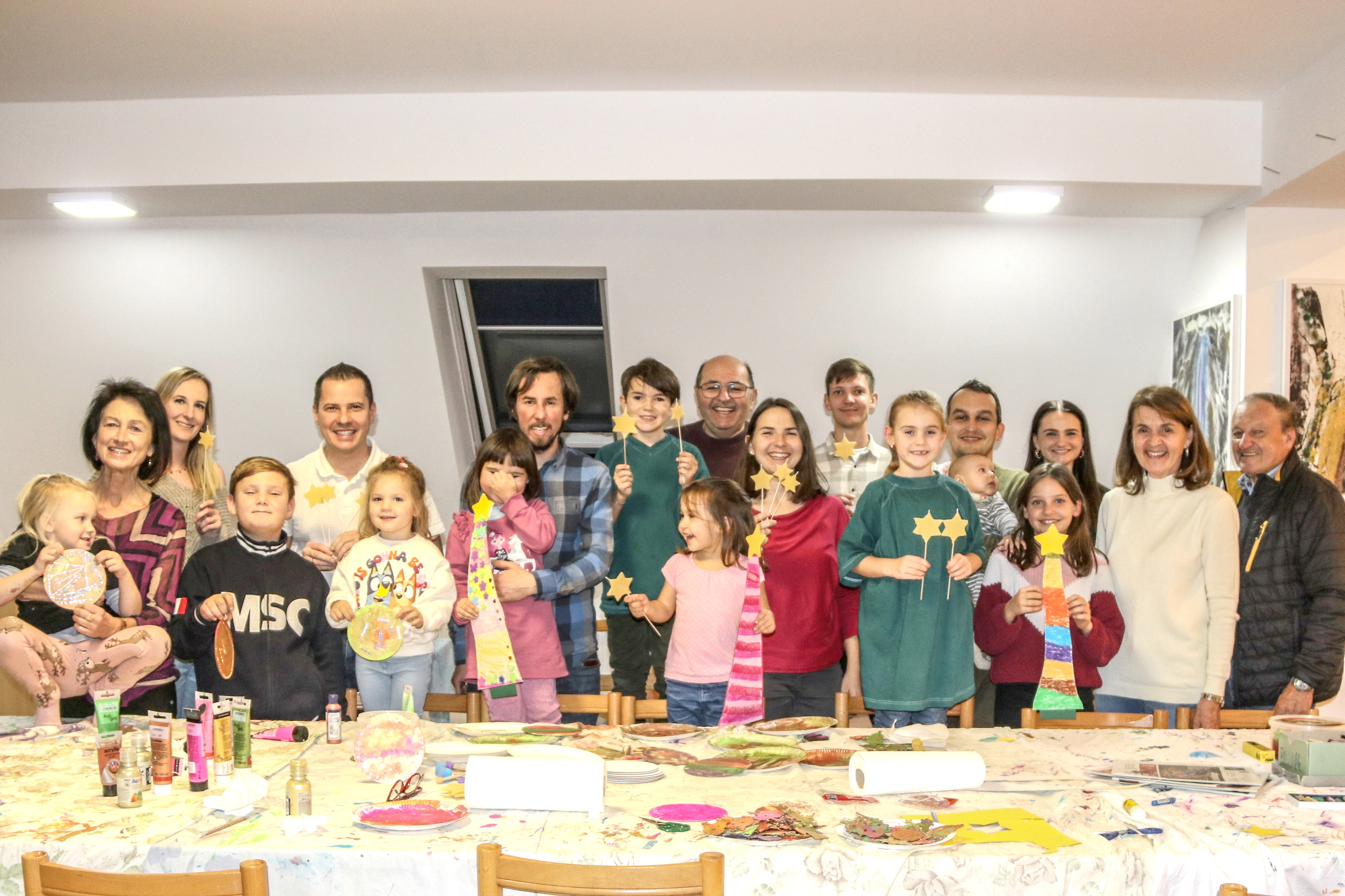 Delavnica za otroke »Prižgimo si lučke«