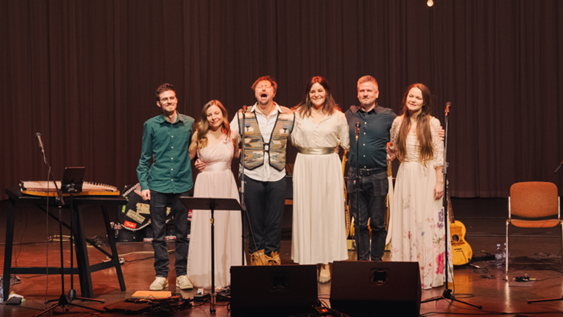 Koncert: Gal Gjurin & band »Ljubke ljudske - zgodbe o Slovenkah«