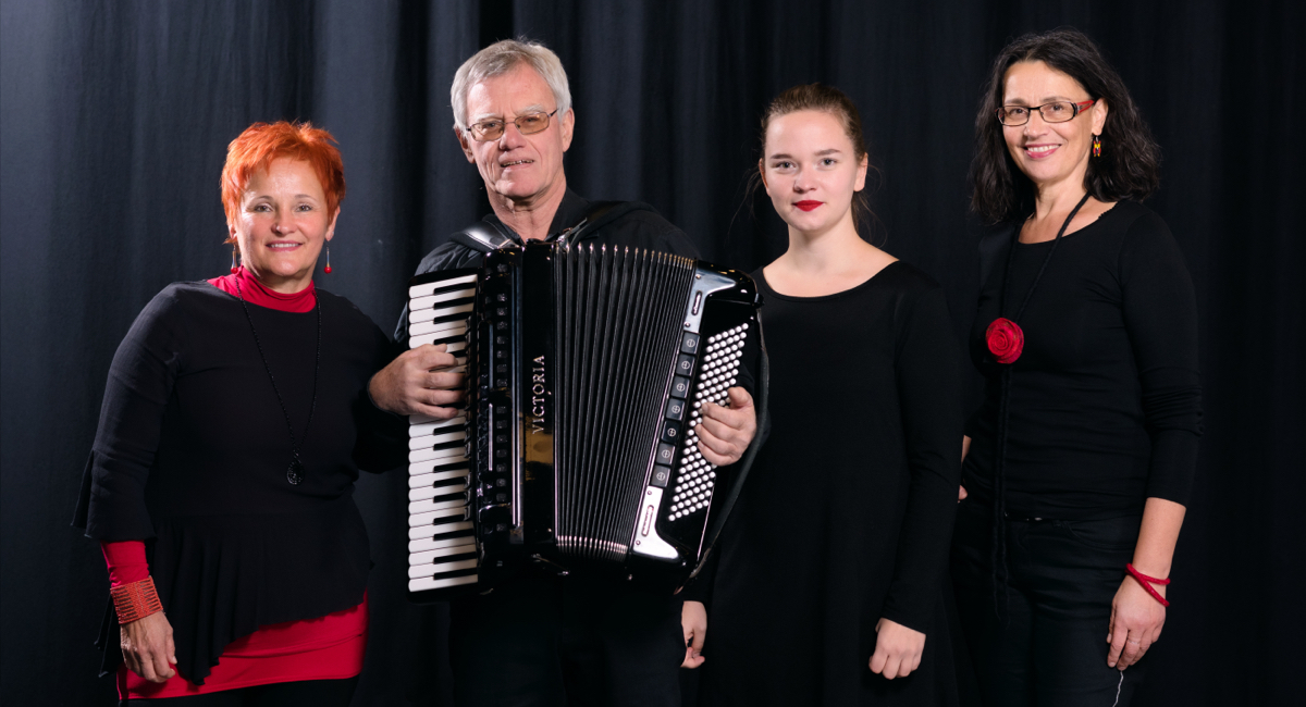 Slovenski kulturni praznik: Praprotnice »Čušn pašjon«