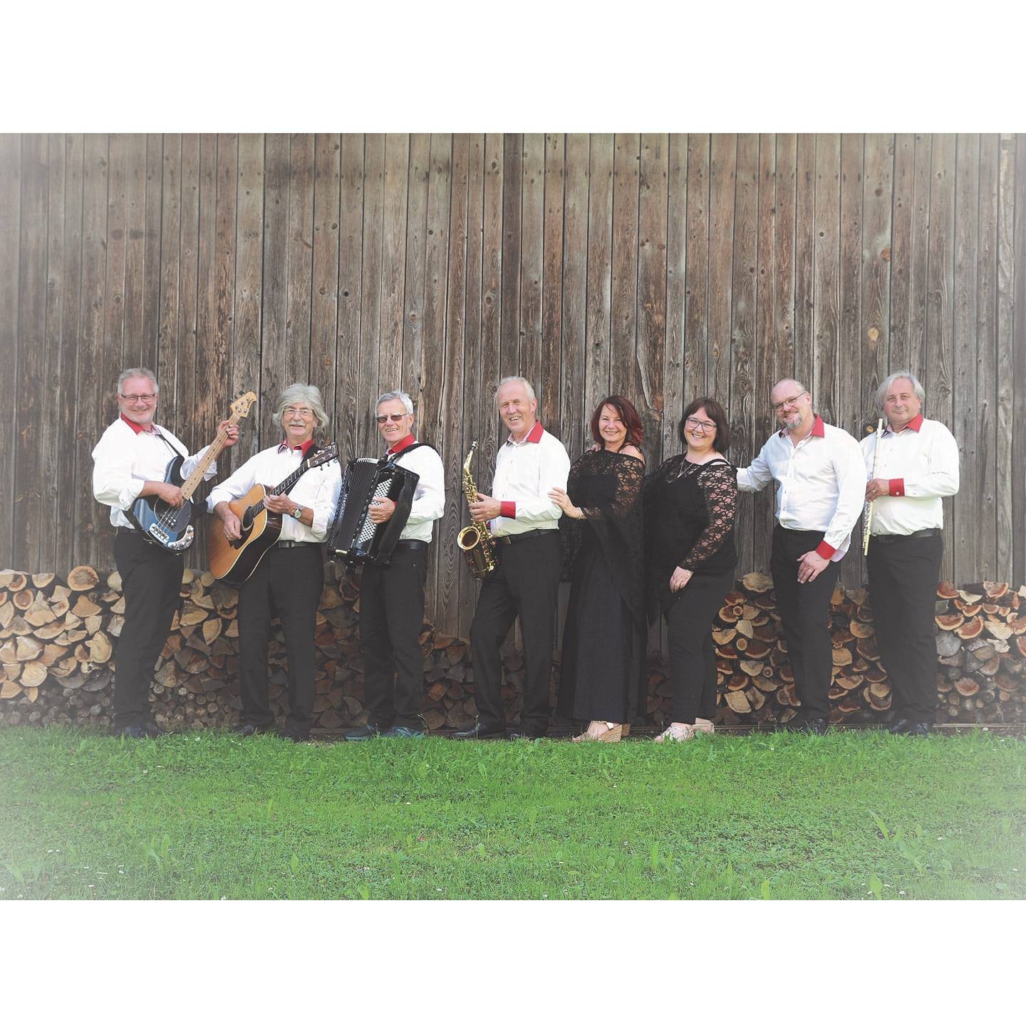 Koncert: Glasbeni Cocktail z Rožanskimi muzikanti