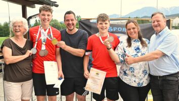 Mlajši od bratov, David, je ob svojem prvem mednarodnem nastopu v kategoriji U15 osvojil bronasto medaljo, starejši Rafael pa je na evropskem prvenstvu U19 postal evropski prvak, postavil je svetovni [&hellip;]